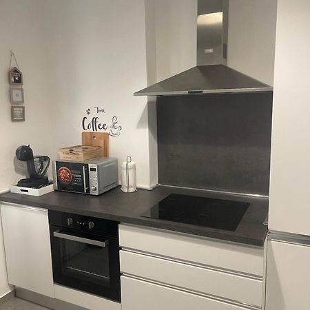 Deluxe Apartment Self Check In Parking Genoa Exterior photo